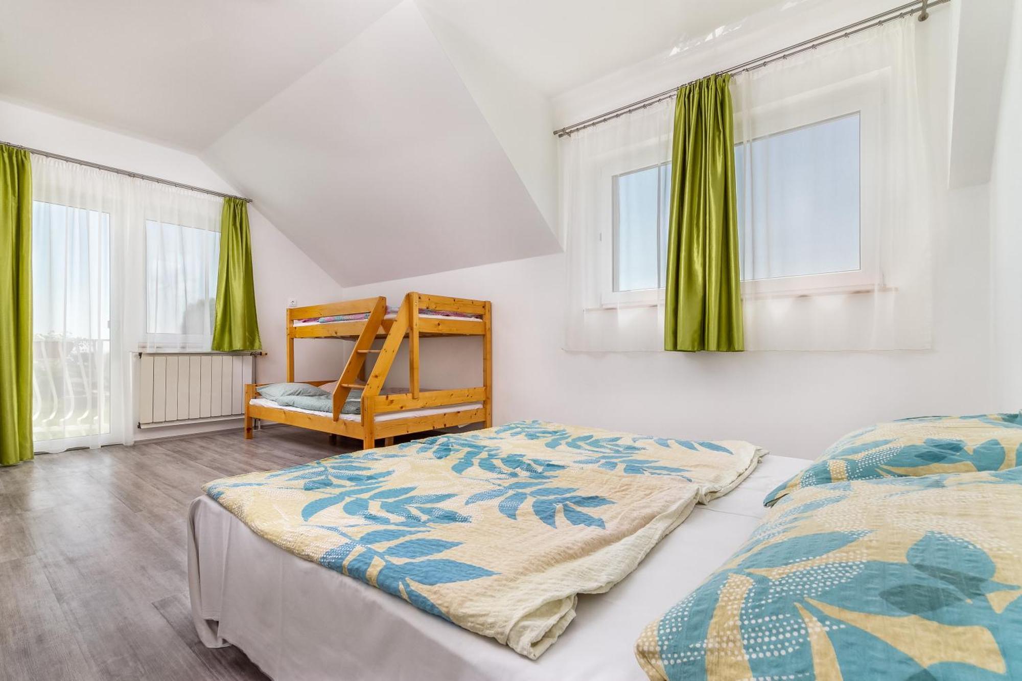 Katalin Vendeghaz Hotel Gyenesdias Bagian luar foto